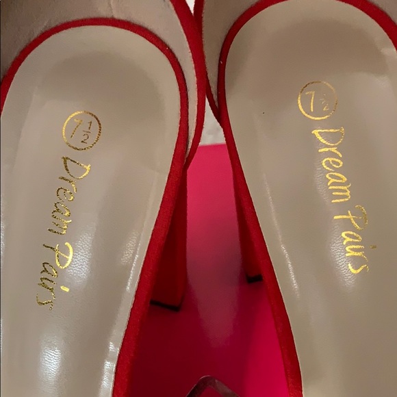 Beautiful red 4 inch heels - Picture 5 of 5